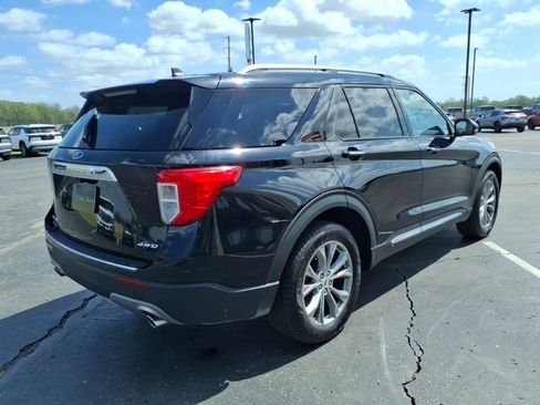 Used 2023 Ford Explorer Limited w/ Equipment Group 301A image 5