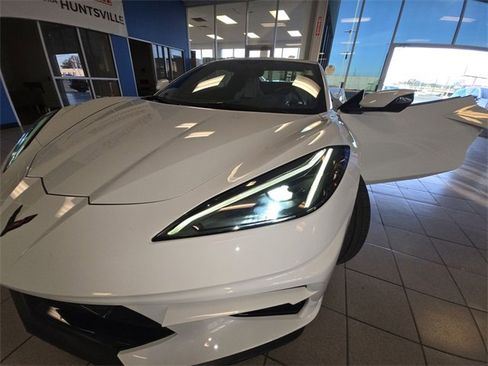 Used 2023 Chevrolet Corvette Stingray Convertible w/ Z51 Performance Package image 24