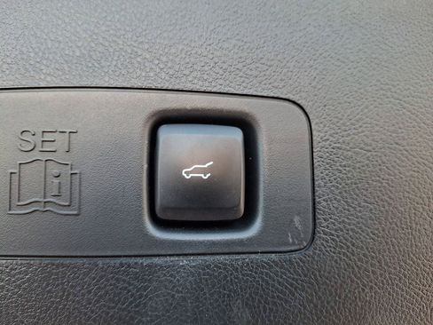 Certified 2023 Lincoln Corsair AWD image 30