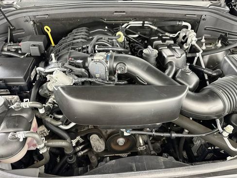 Used 2024 Dodge Durango GT AWD/4WD image 32