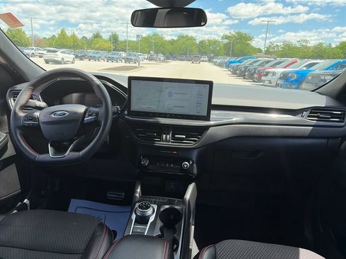 Used 2023 Ford Escape ST-Line w/ Tech Pack #1 AWD/4WD image 34