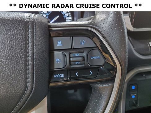 Used 2022 Toyota Tundra SR5 AWD/4WD image 8