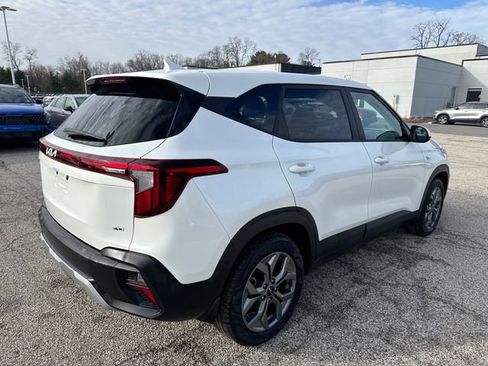 Certified 2024 Kia Seltos LX image 7