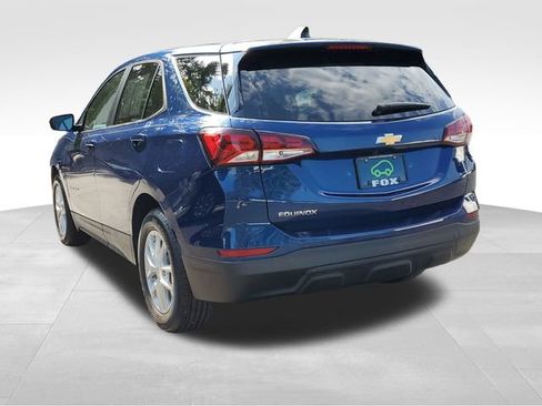 Certified 2022 Chevrolet Equinox LS w/ LS Convenience Package FWD image 3