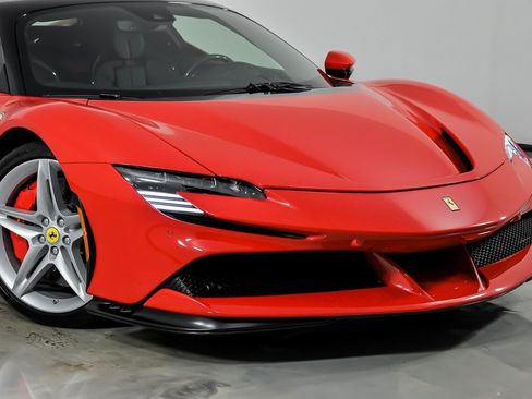 Used 2021 Ferrari SF90 Stradale image 3