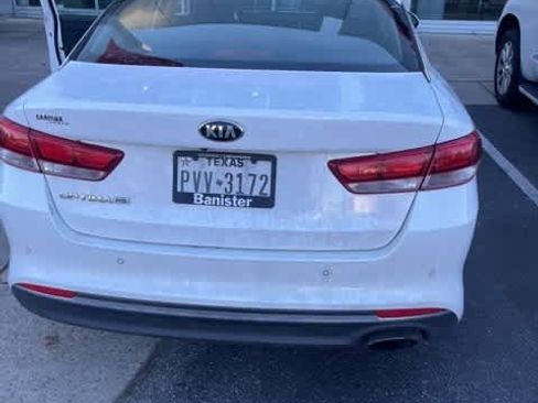 Used 2018 Kia Optima LX image 21