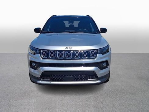 Used 2025 Jeep Compass Limited AWD/4WD image 2
