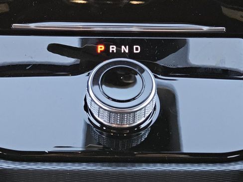 New 2025 Jeep Grand Cherokee Altitude image 10