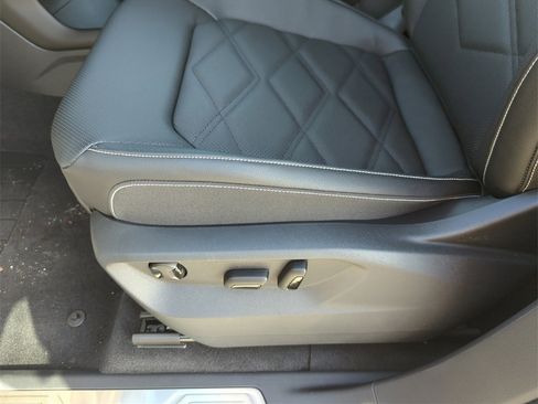 New 2026 Volkswagen Atlas SE image 30