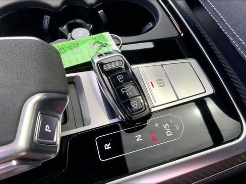Used 2026 Audi RS Q8 performance image 12