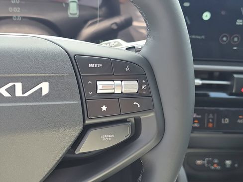 New 2026 Kia Sportage SX AWD/4WD image 32