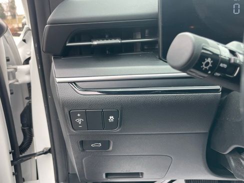 Certified 2025 Kia K5 GT-Line image 12