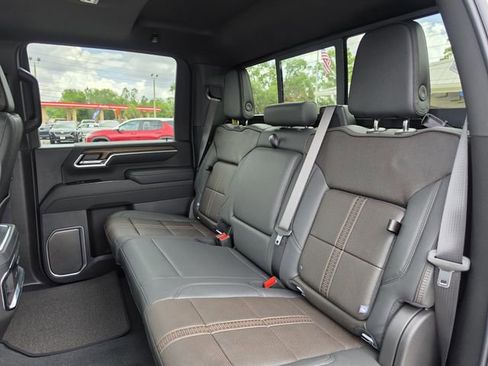 New 2026 Chevrolet Silverado 2500 High Country w/ High Country Premium Package AWD/4WD image 19