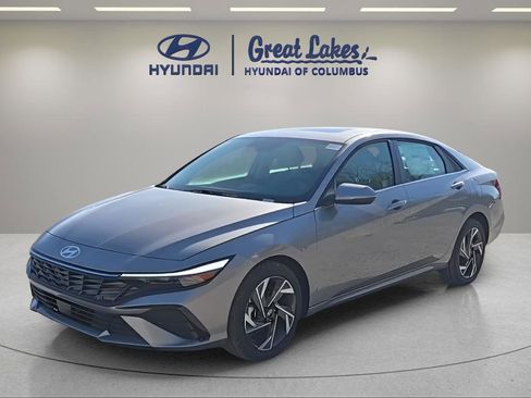 New 2026 Hyundai Elantra Limited FWD image 2