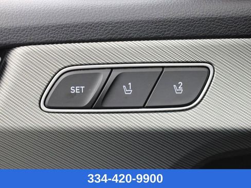 Used 2023 Hyundai Palisade SEL w/ Premium Package image 19