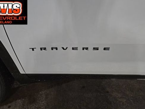 New 2026 Chevrolet Traverse RS w/ LPO, Floor Liner Package AWD/4WD image 4