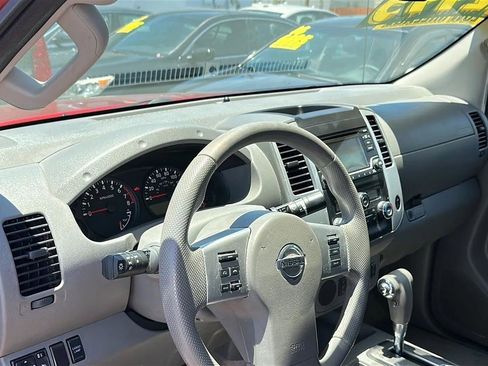 Used 2015 Nissan Frontier SV w/ SV Value Truck Package RWD image 44