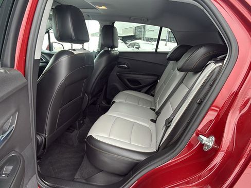 Used 2020 Chevrolet Trax Premier image 22