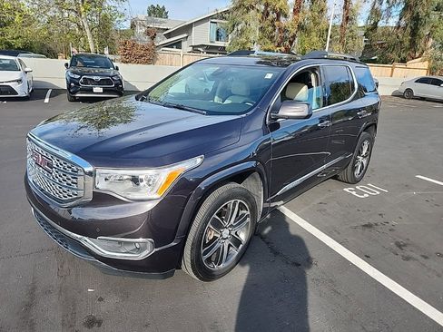 Used 2019 GMC Acadia Denali w/ Technology Package image 1