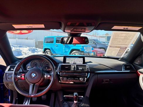 Used 2020 BMW M4 Coupe w/ Executive Package image 11