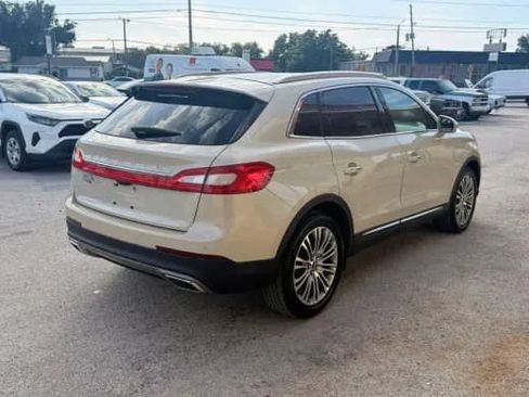 Used 2018 Lincoln MKX Reserve FWD image 3
