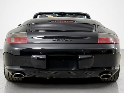 Used 2004 Porsche 911 Carrera RWD image 4
