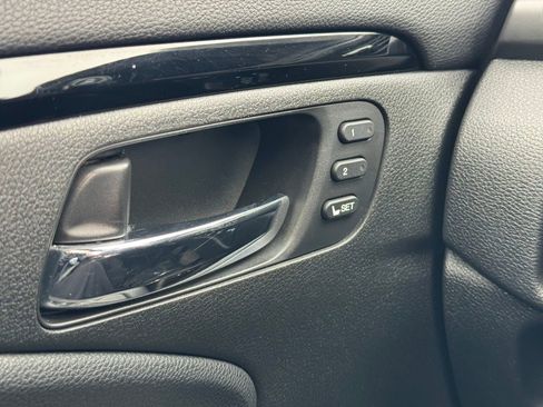 Used 2018 Honda Pilot Touring image 35