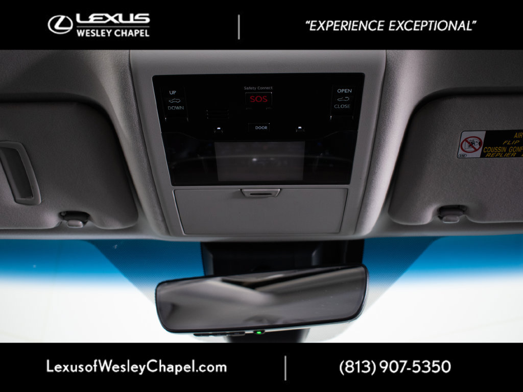 Used 2016 Lexus LX 570 4WD w/ Luxury Package image 26