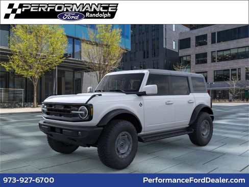New 2025 Ford Bronco Outer Banks w/ Sasquatch Package image 1