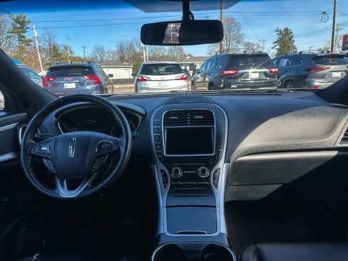 Used 2016 Lincoln MKX Premiere image 21