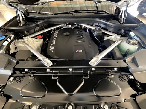 New 2026 BMW X6 xDrive40i w/ Climate Comfort Package image 16