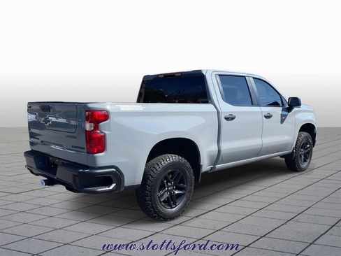 Used 2025 Chevrolet Silverado 1500 Custom Trail Boss w/ Dark Appearance Package image 6