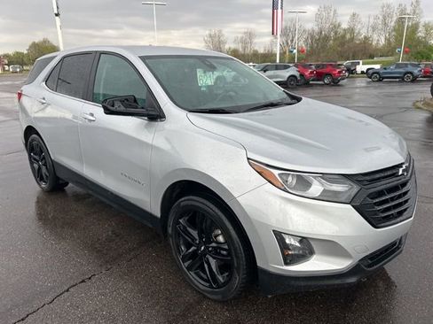 Used 2021 Chevrolet Equinox LT AWD/4WD image 3