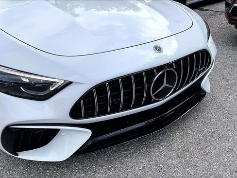 Certified 2022 Mercedes-Benz SL 63 AMG 4MATIC image 30