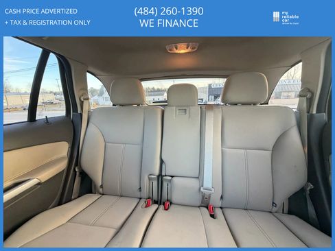Used 2013 Ford Edge SE image 18