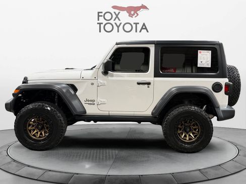 Used 2020 Jeep Wrangler Sport AWD/4WD image 3