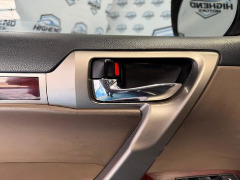 Used 2016 Lexus GX 460 w/ Premium Package image 12