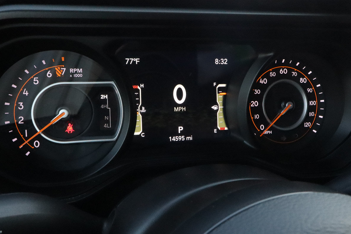 Used 2026 Jeep Gladiator Mojave AWD/4WD image 32