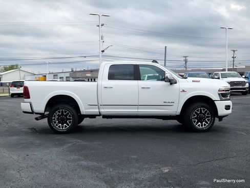 New 2026 RAM 2500 Limited AWD/4WD image 8