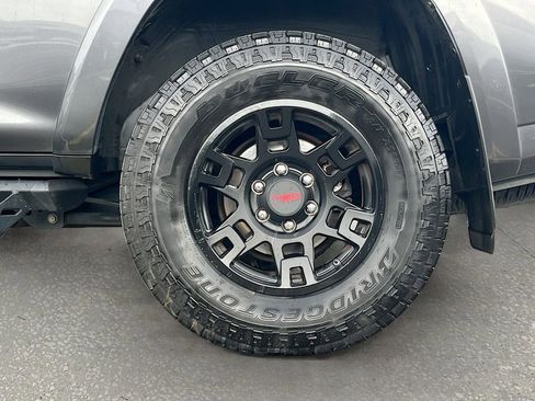 Used 2022 Toyota 4Runner SR5 RWD image 27
