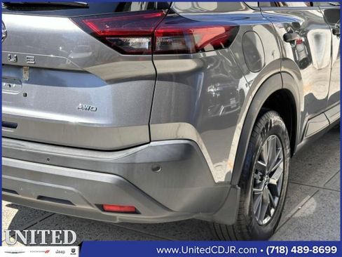 Used 2021 Nissan Rogue S image 12