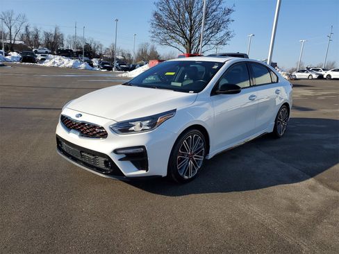 Used 2021 Kia Forte GT w/ GT2 Package image 2