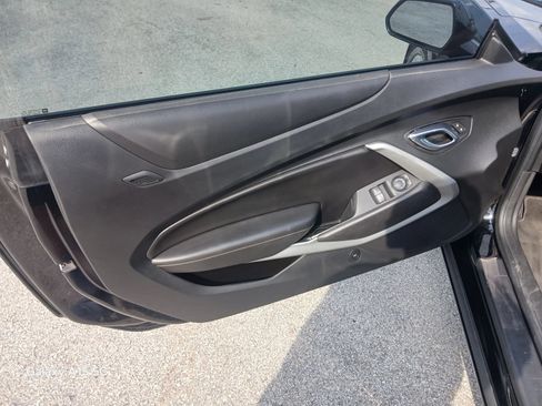Used 2018 Chevrolet Camaro LS RWD image 13