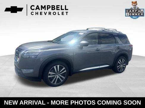 Used 2025 Nissan Pathfinder Platinum AWD/4WD image 1