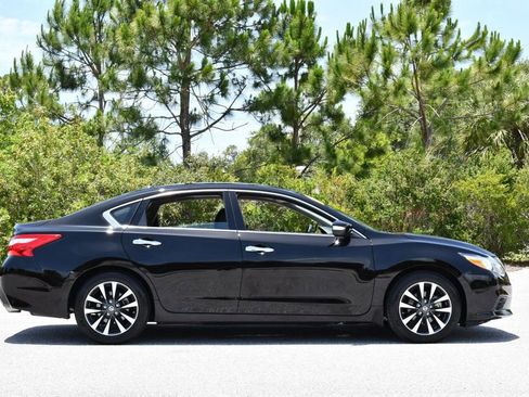 Used 2016 Nissan Altima 2.5 SL w/ Moonroof Package FWD image 31