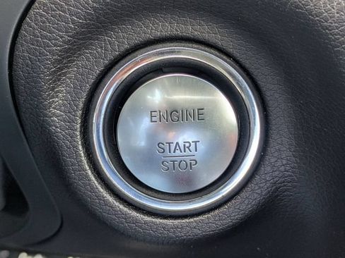 Used 2020 Mercedes-Benz SLC 300 image 26