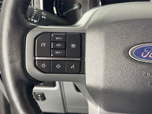 Used 2022 Ford F150 XLT w/ Equipment Group 302A High image 17