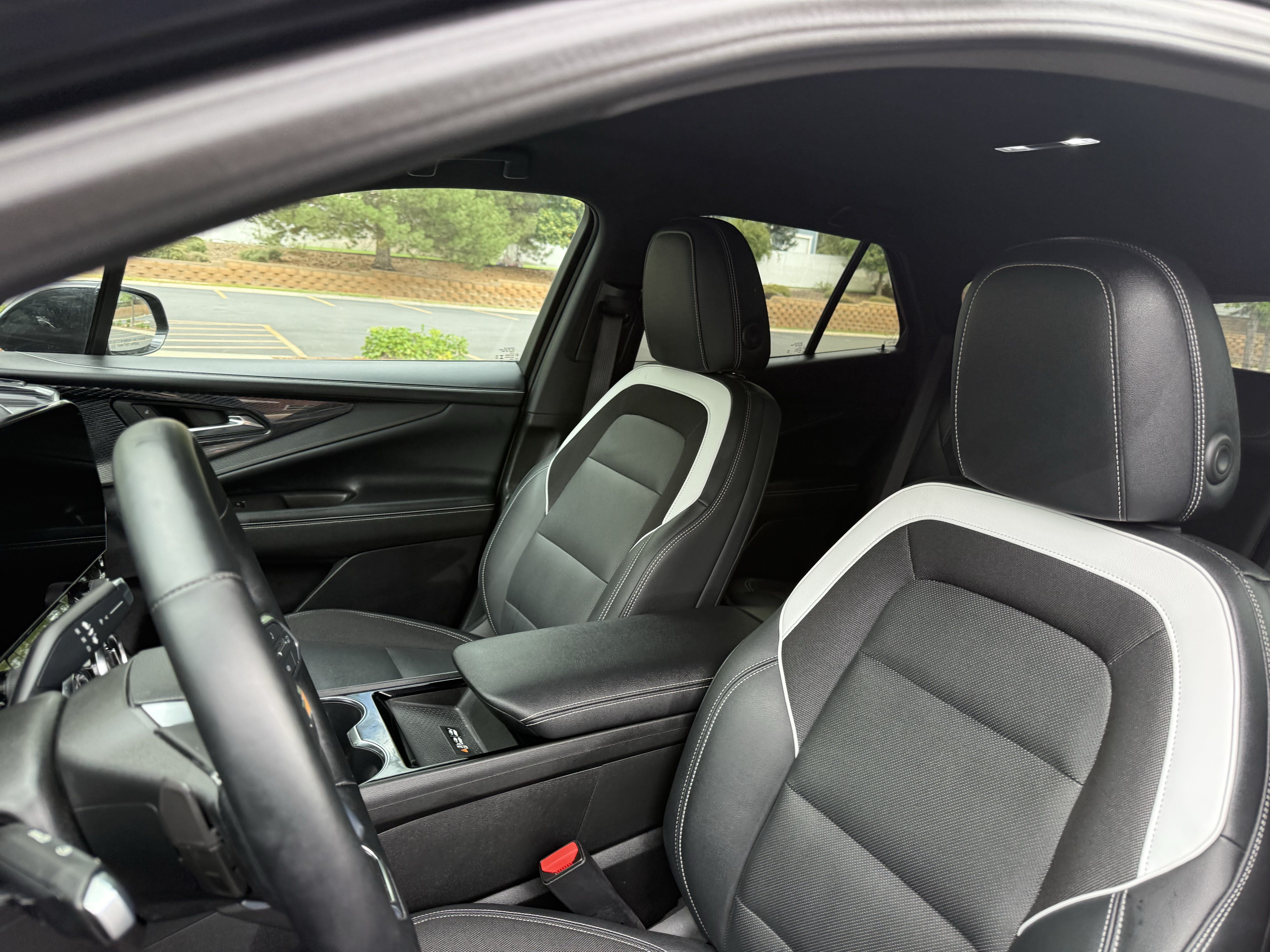 Used 2024 Chevrolet Blazer EV LT AWD/4WD image 24