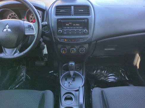 Used 2015 Mitsubishi Outlander Sport ES image 18