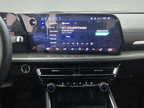 New 2026 Chevrolet Traverse LT w/ Driver Confidence Package image 18